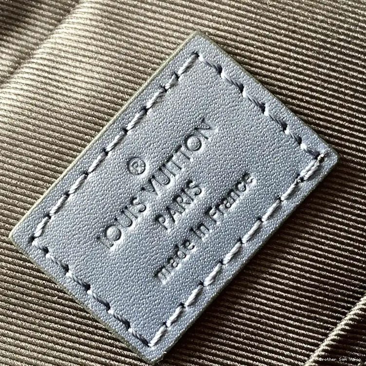 Brother Sam Yupoo Bag LV 2209HT0005 1025